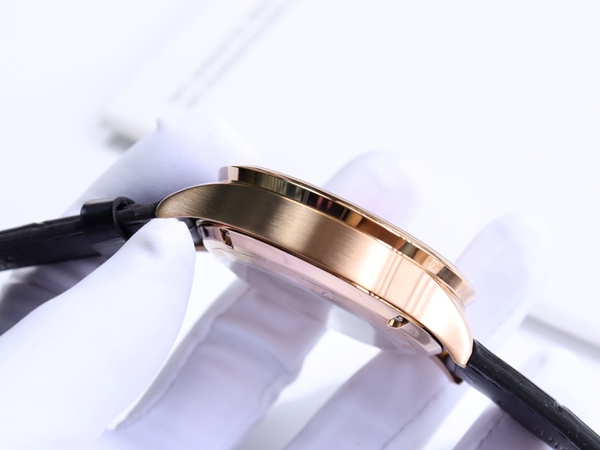 アイ・ダブリュー・シー素材ディテール